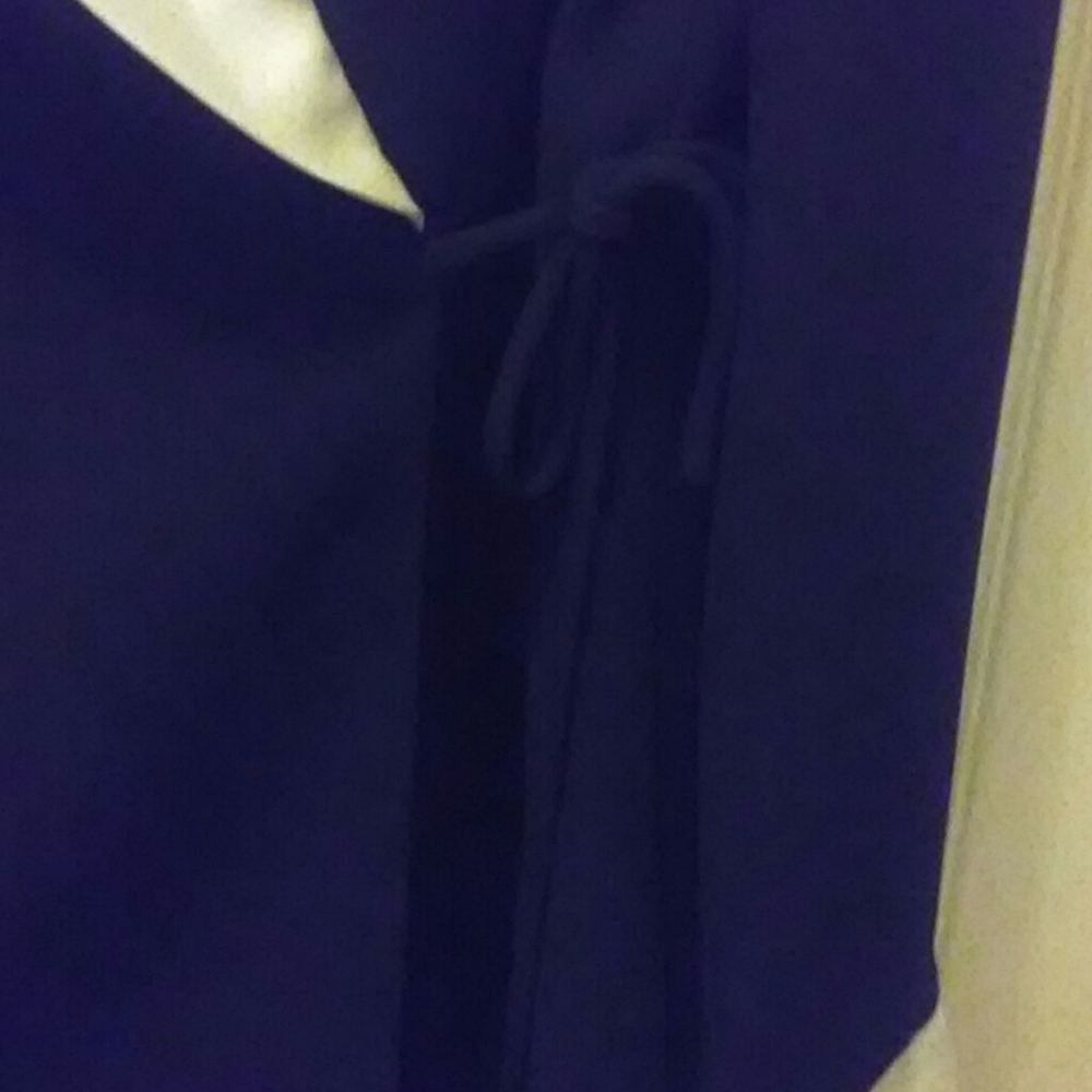 Black Women's Double Breasted Suit W/White Satin Cuffs & Lapel - Picture 4 of 7